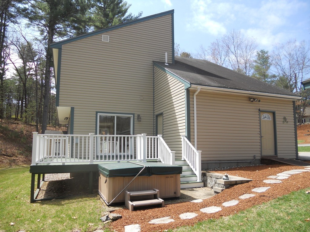 686 Old Dunstable Road Groton, MA 01450 - Photo 3 of 7 Gallery Image 3