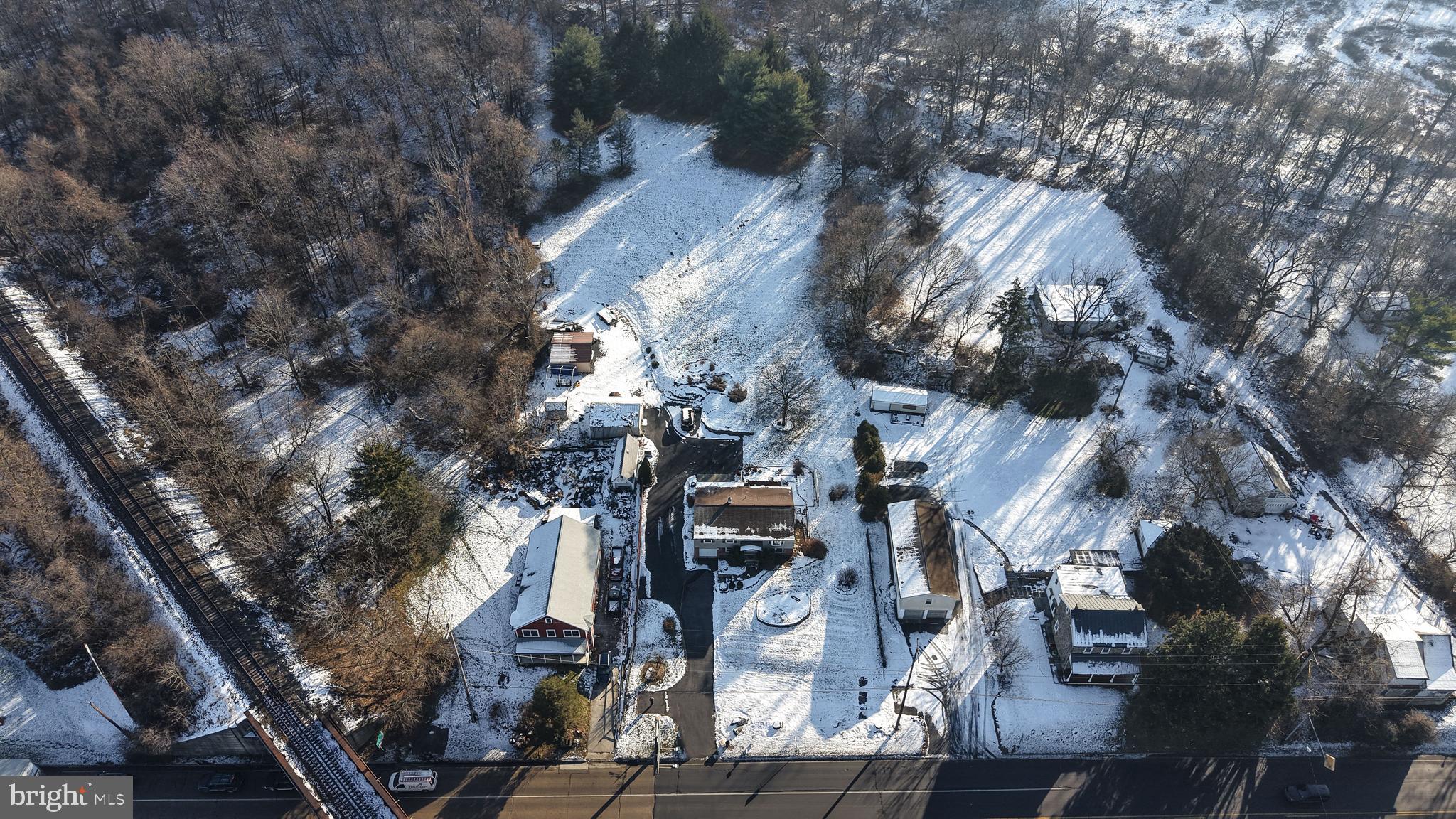 5621 Allentown Pike Reading, PA 19605 - Photo 4 of 50