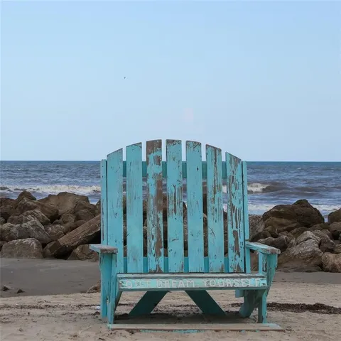 $525,000 | 13214 Buccaneer Parkway, Freeport, TX 77541