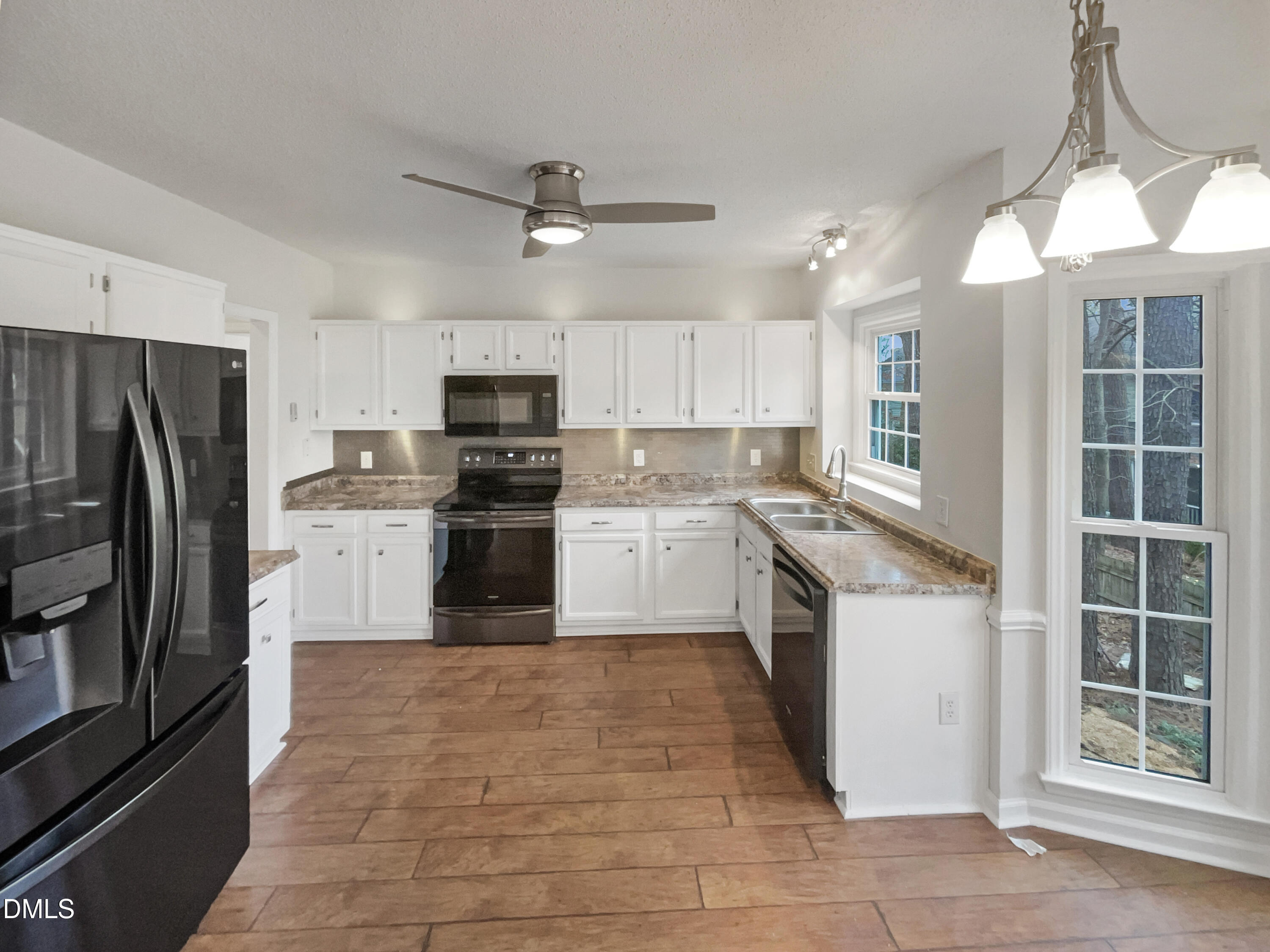 3908 Sturbridge Drive Durham, NC 27713 - Photo 6 of 18 photo_06