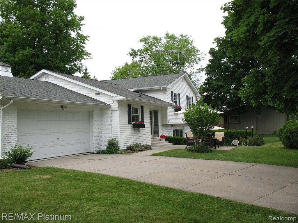 205 Prospect Street Howell, MI 48843 - Photo 15 of 21 prospect back exterior