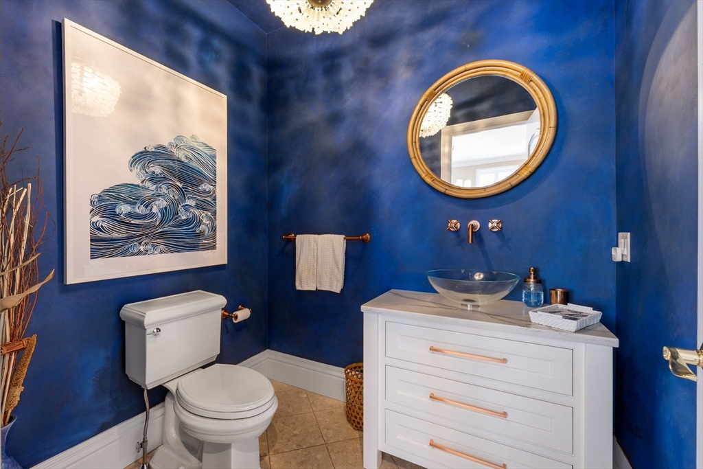 8 Bowsprit Point Mashpee, MA 02649 - Photo 20 of 42 Gallery Image 20