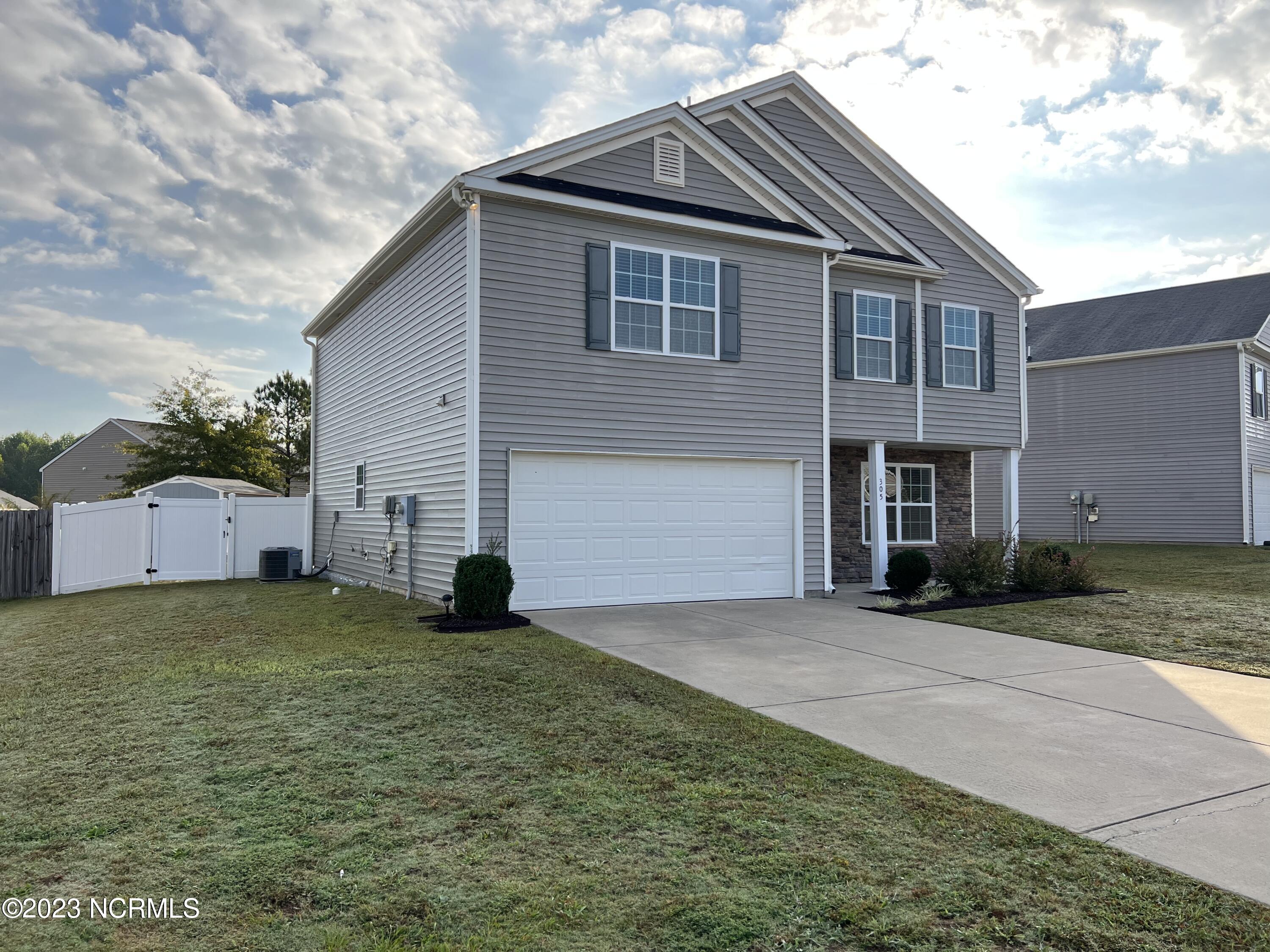 305 Battery Way Bunnlevel, NC 28323 - Photo 2 of 57 67F7DE4A-C7AF-456A-8731-BC9580FCD0E9