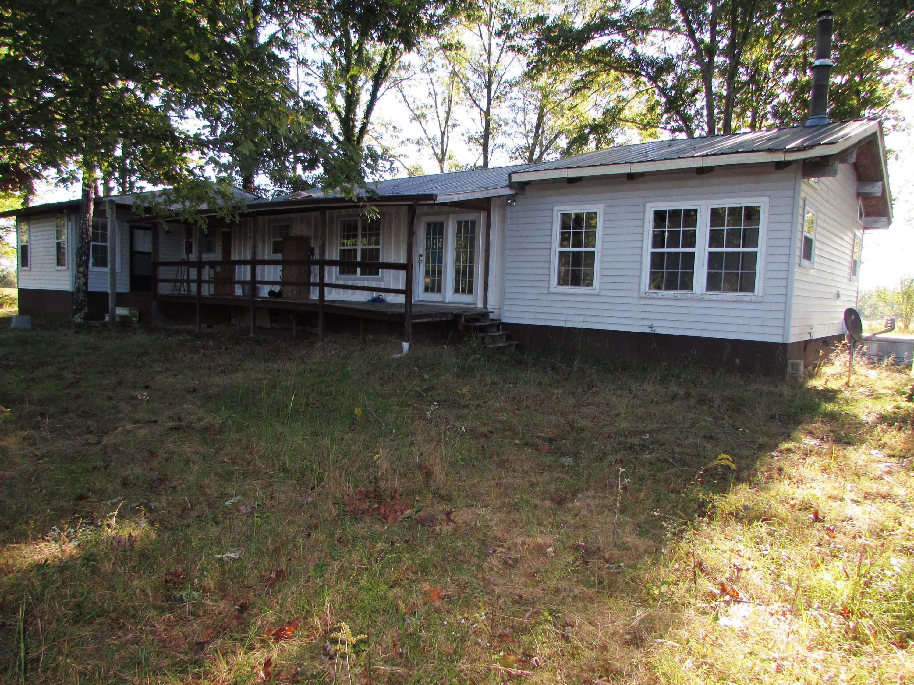 205 Junior Hall Road Road Sunbright, TN 37872 - Photo 2 of 33 Home (2)