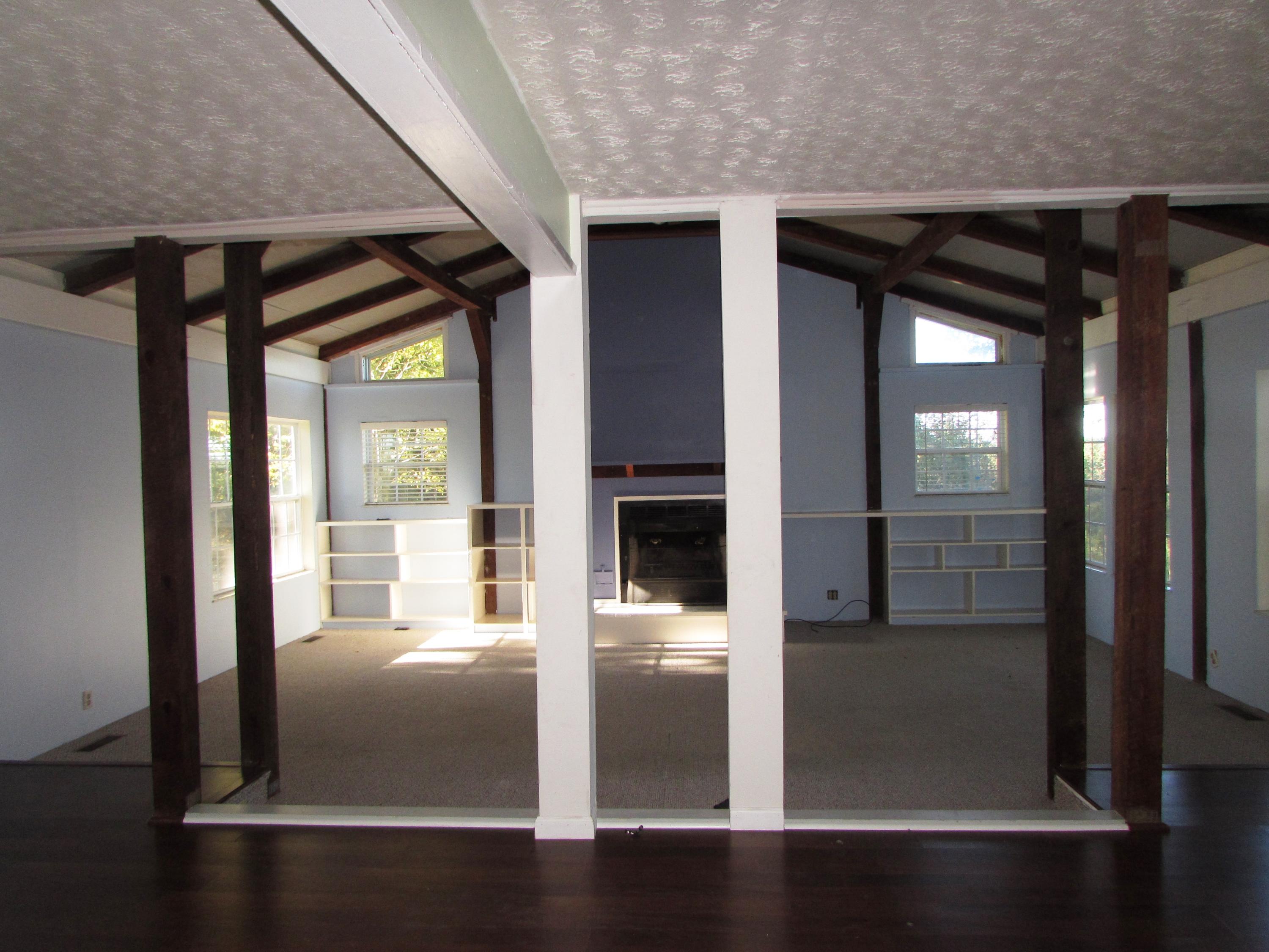 205 Junior Hall Road Road Sunbright, TN 37872 - Photo 14 of 33 great room