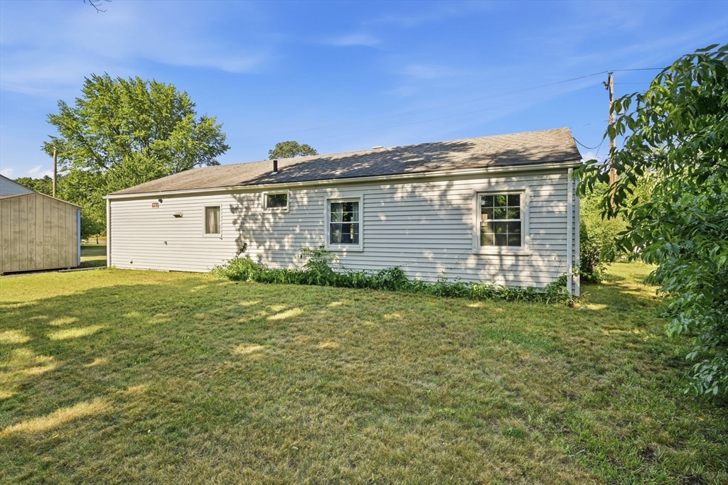 291 Old Farm Road Springfield, MA 01119 - Photo 30 of 34