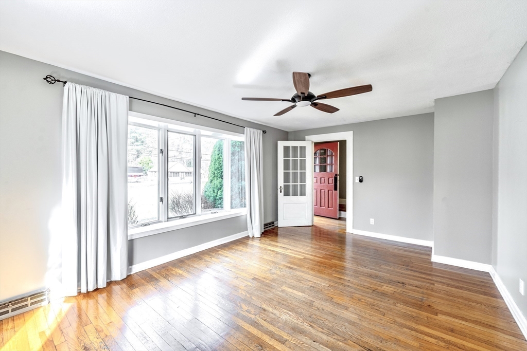 134 Huntington Road Russell, MA 01071 - Photo 11 of 36