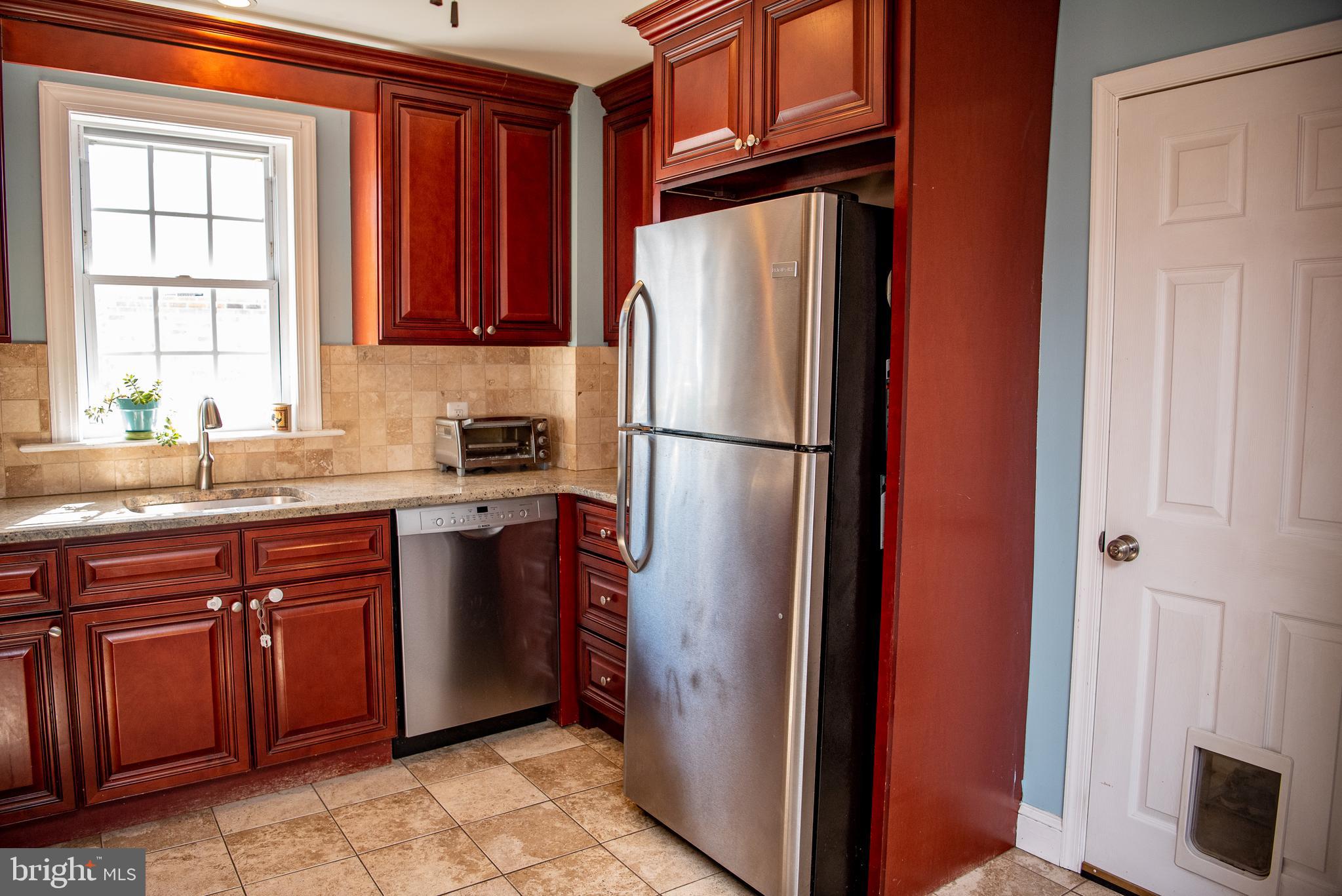 414 Fairview Road Woodlyn, PA 19094 - Photo 5 of 18 Gallery Image 5