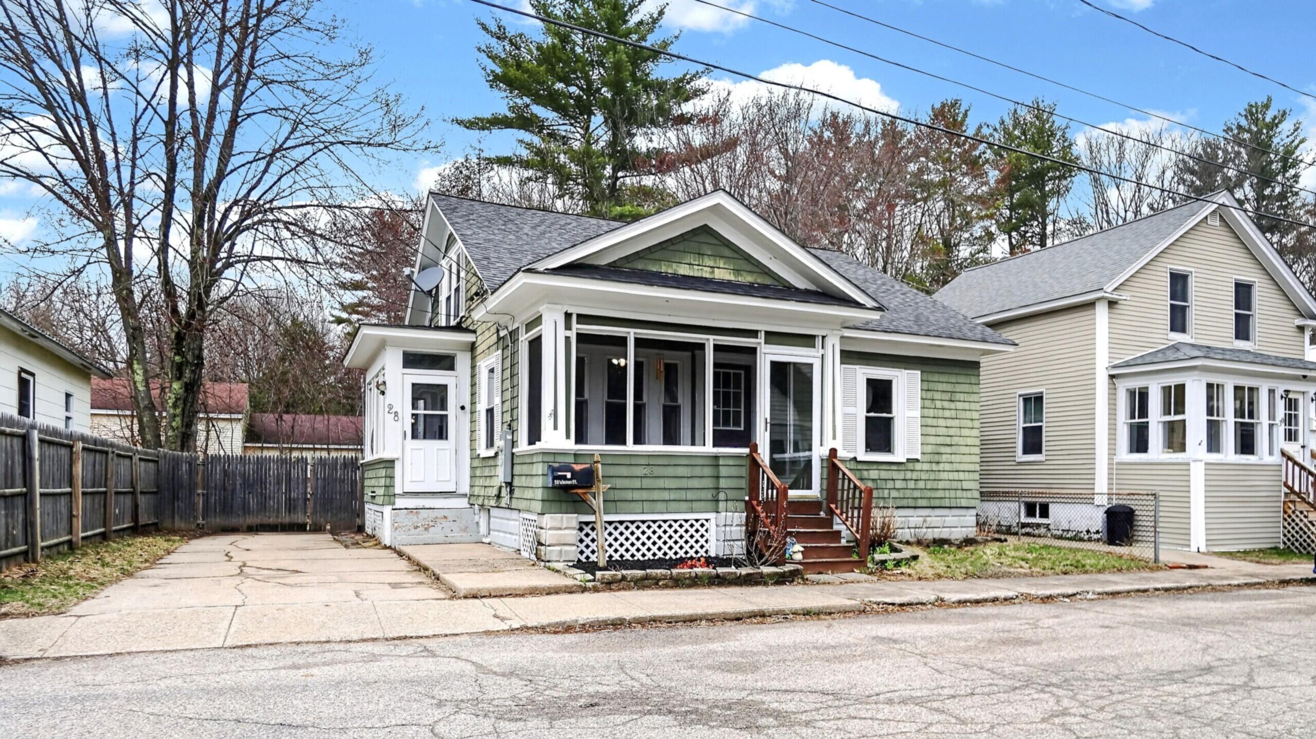 28 Weeman Street Sanford, ME 04083 - Photo 4 of 55