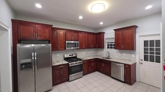 $2,900 | 712 17th Street, Unit 1, Union City, NJ 07087