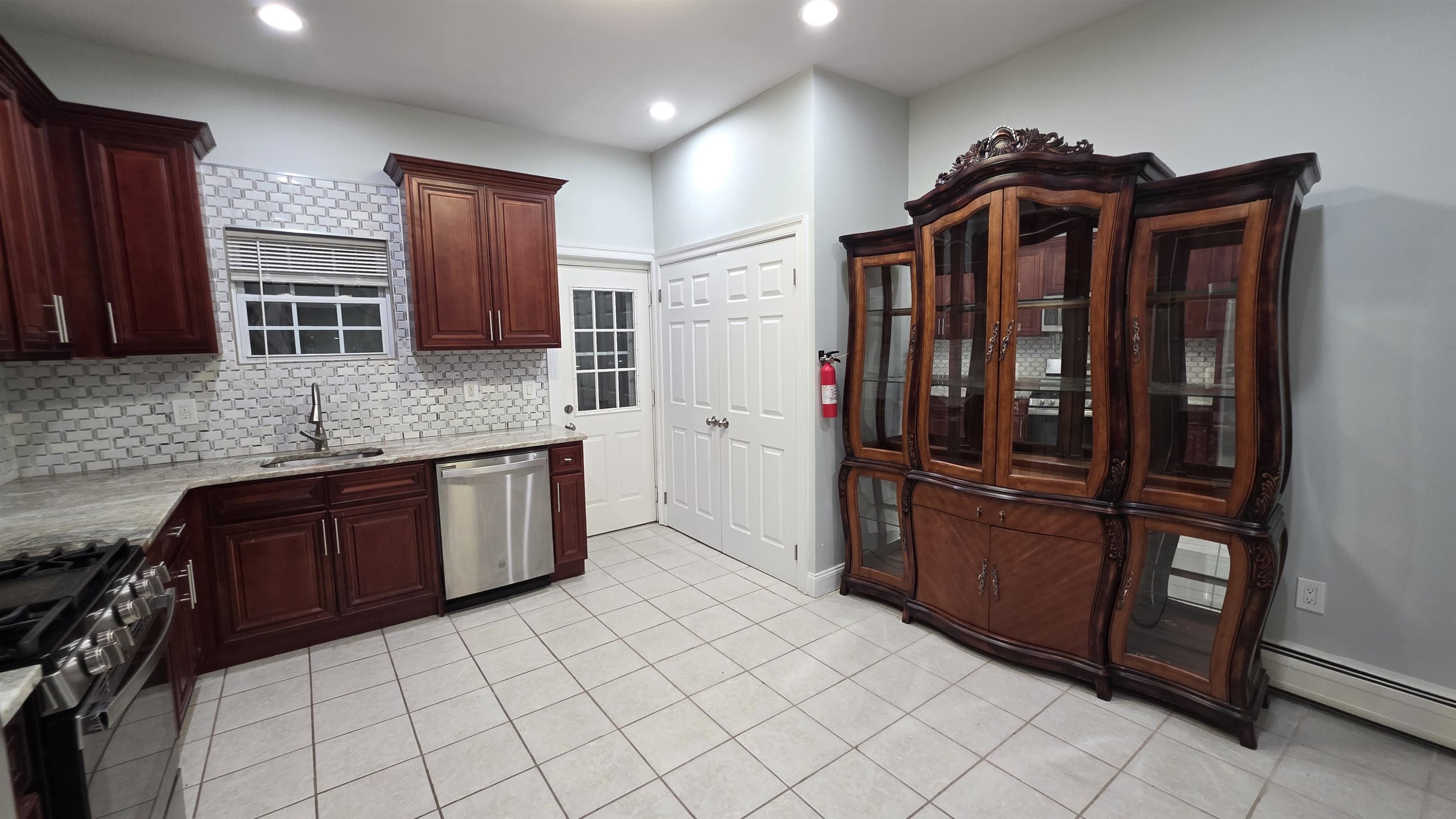 712 17th Street, Unit 1 Union City, NJ 07087 - Photo 3 of 14