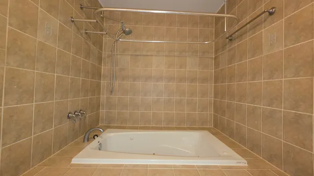 $2,900 | 712 17th Street, Unit 1, Union City, NJ 07087