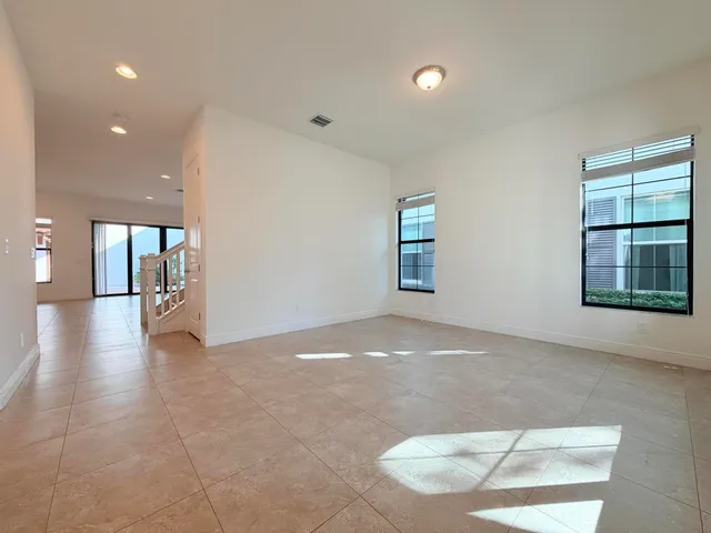 $8,500 | 2074 Dickens Terrace, Palm Beach Gardens, FL 33418