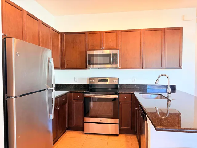 $8,500 | 2074 Dickens Terrace, Palm Beach Gardens, FL 33418