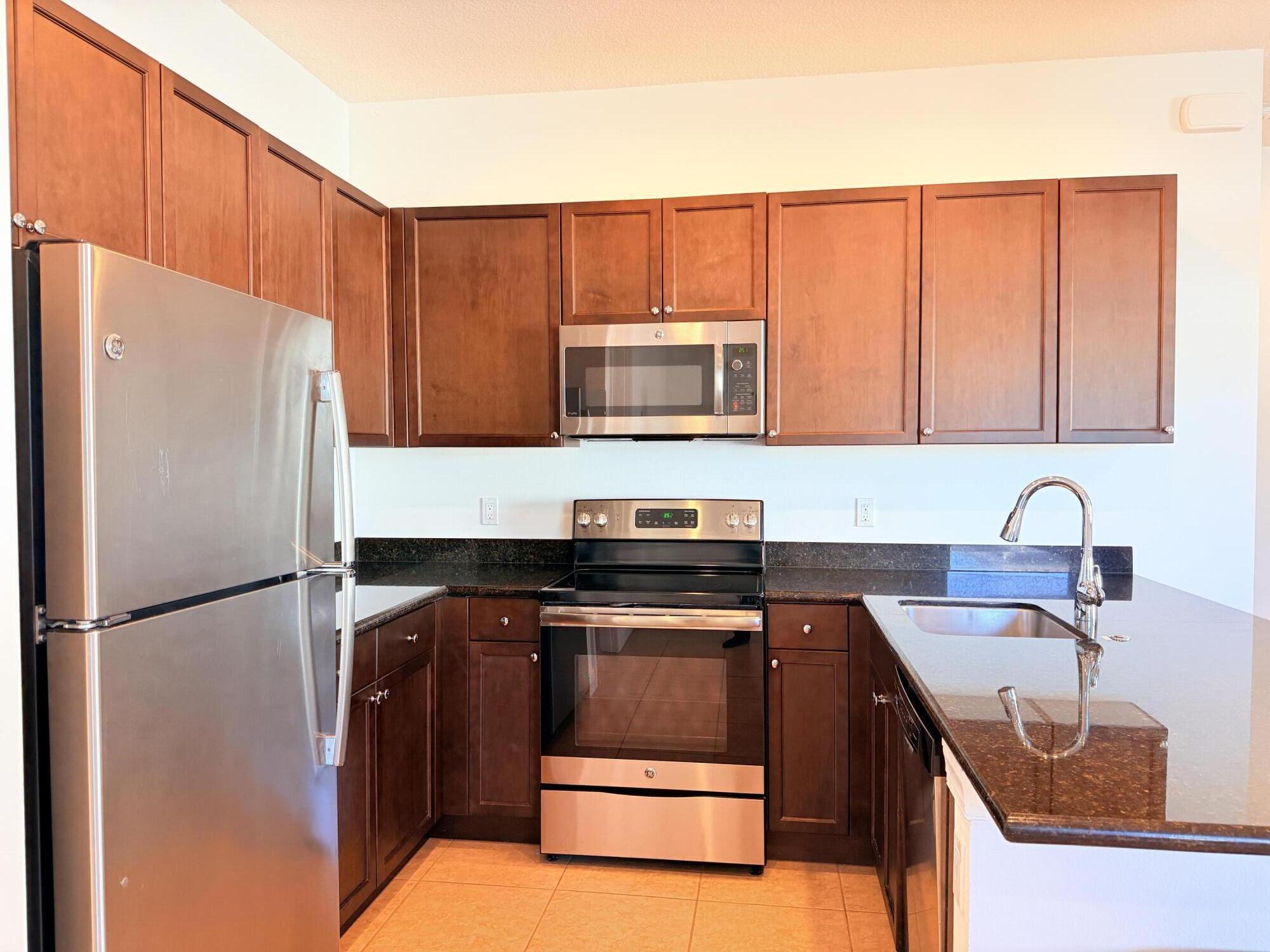 2074 Dickens Terrace Palm Beach Gardens, FL 33418 - Photo 40 of 65 Guest House Kitchen 2