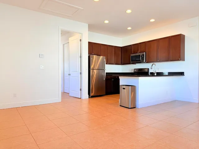 $8,500 | 2074 Dickens Terrace, Palm Beach Gardens, FL 33418