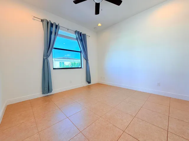 $8,500 | 2074 Dickens Terrace, Palm Beach Gardens, FL 33418