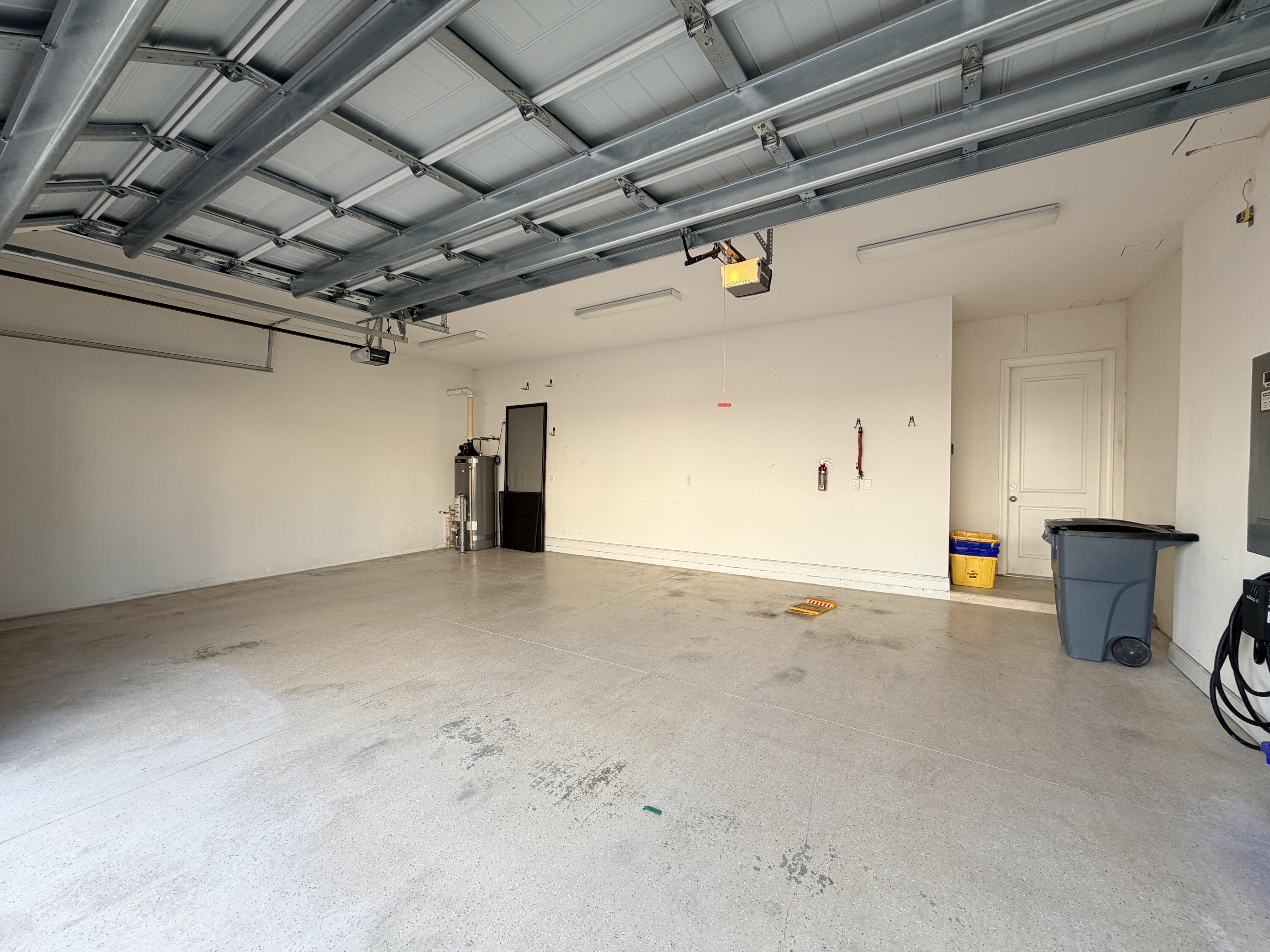 2074 Dickens Terrace Palm Beach Gardens, FL 33418 - Photo 45 of 65 Garage