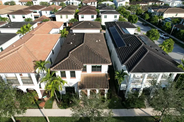 $8,500 | 2074 Dickens Terrace, Palm Beach Gardens, FL 33418