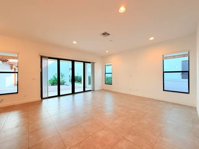 $8,500 | 2074 Dickens Terrace, Palm Beach Gardens, FL 33418