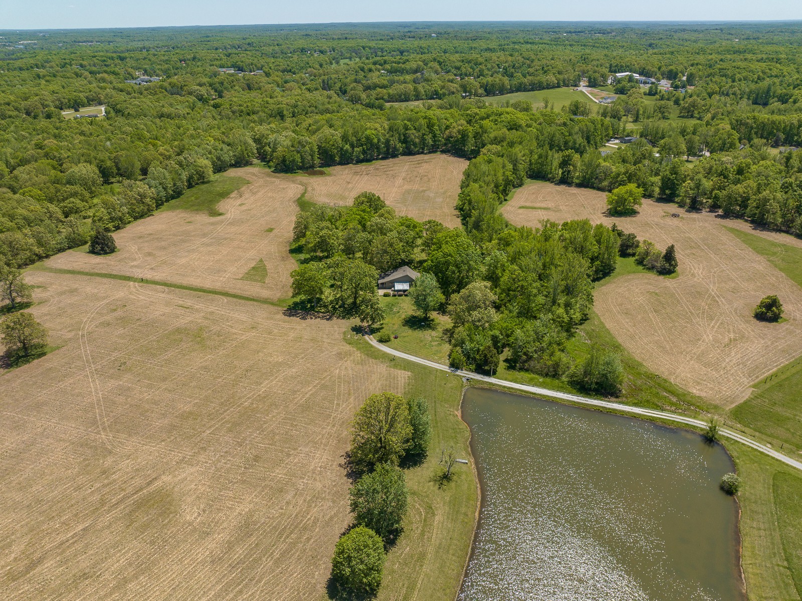 1104 Pond Switch Road Dickson, TN 37055 - Photo 5 of 40 Gallery Image 5
