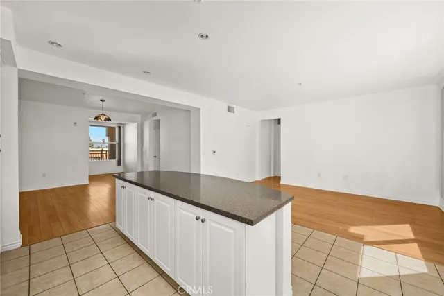 $728,000 | 83 East Commonwealth Avenue, Unit 3C, Alhambra, CA 91801