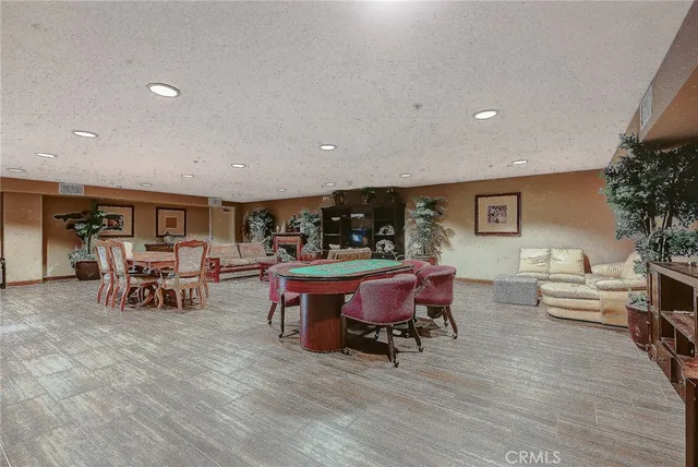 $728,000 | 83 East Commonwealth Avenue, Unit 3C, Alhambra, CA 91801