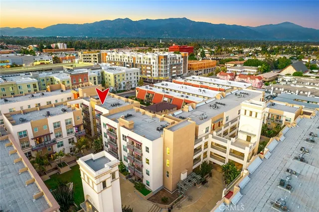 $728,000 | 83 East Commonwealth Avenue, Unit 3C, Alhambra, CA 91801
