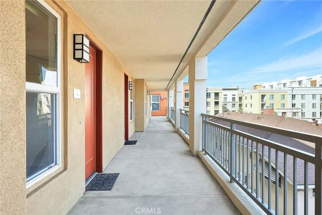 $728,000 | 83 East Commonwealth Avenue, Unit 3C, Alhambra, CA 91801