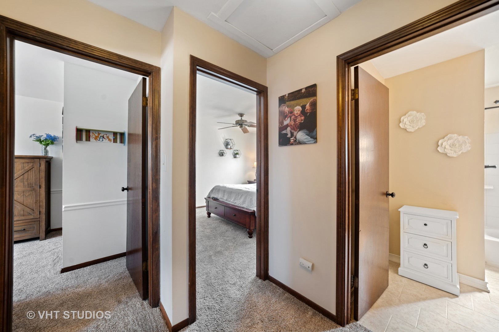 27W155 Manchester Road Winfield, IL 60190 - Photo 17 of 32