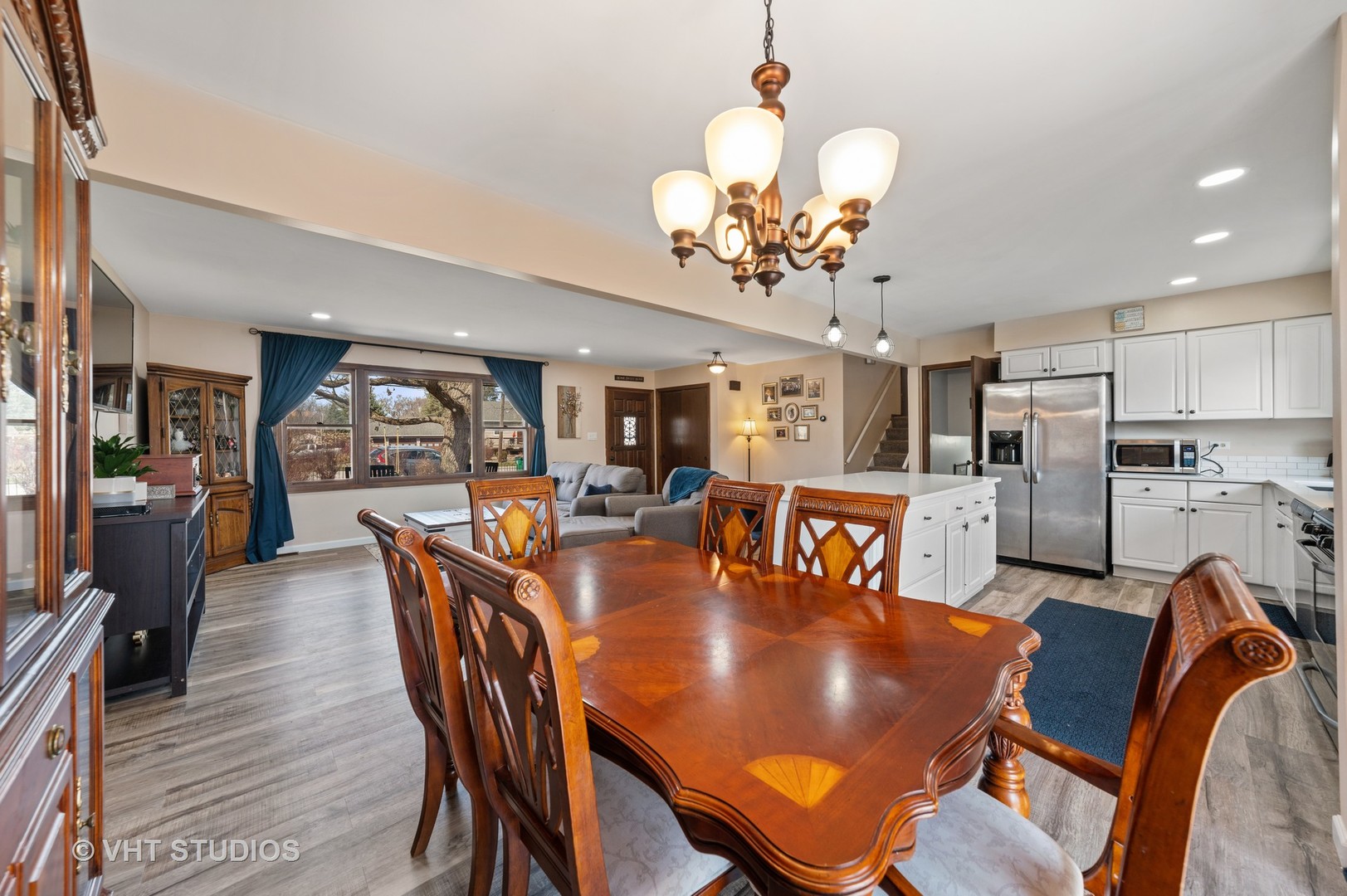 27W155 Manchester Road Winfield, IL 60190 - Photo 5 of 32
