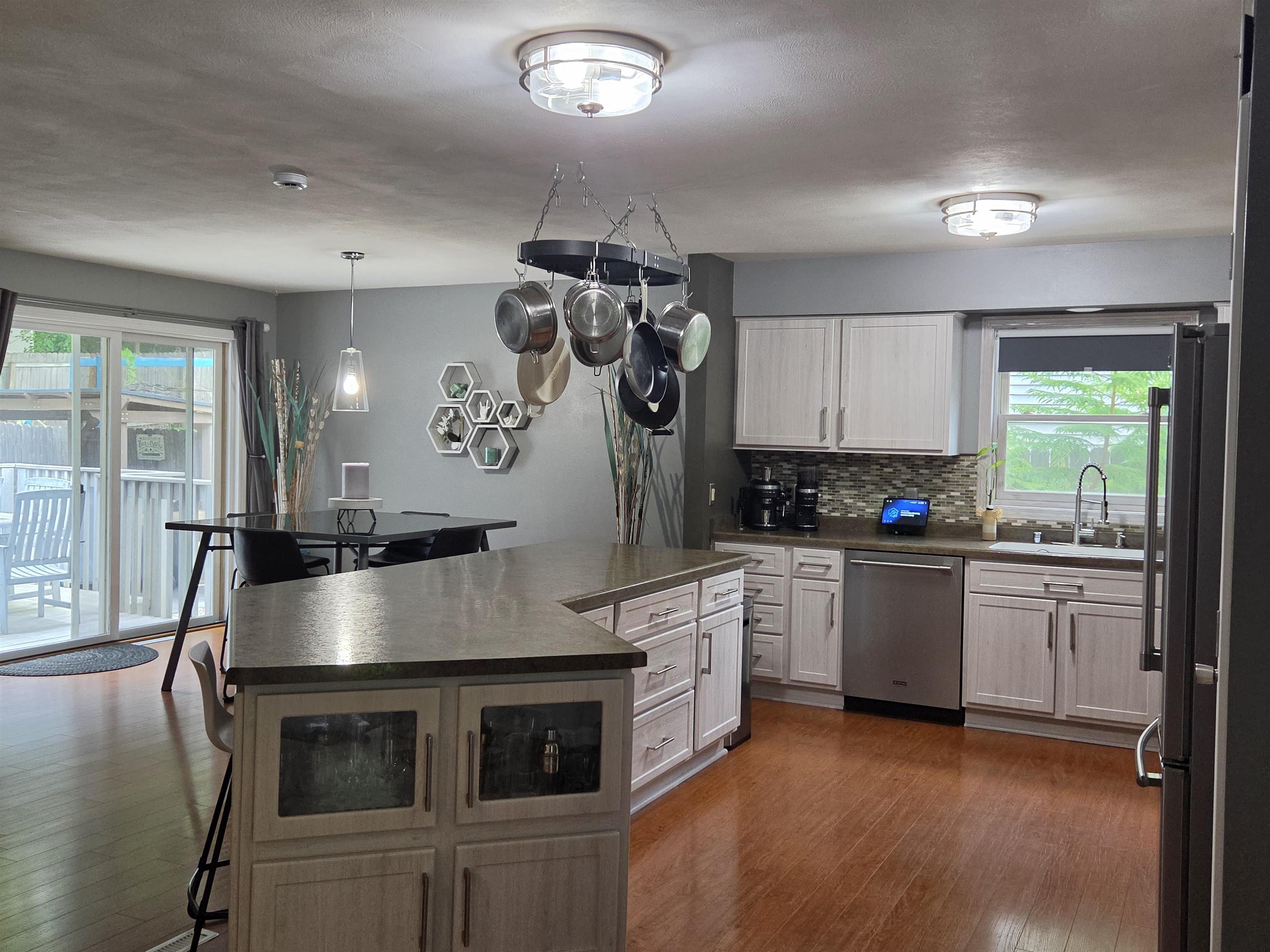 2730 Fell Madison, WI 53713 - Photo 2 of 31 Gallery Image 2