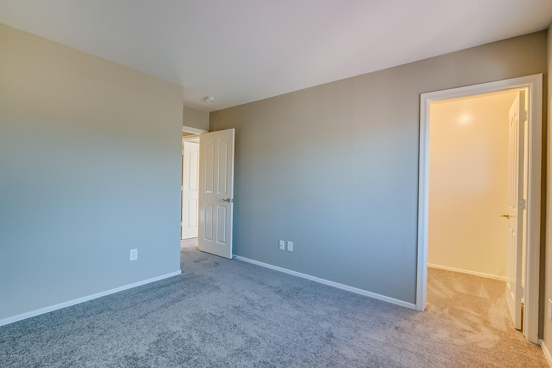 1534 West Alta Vista Road Phoenix, AZ 85041 - Photo 11 of 13 Alta-38