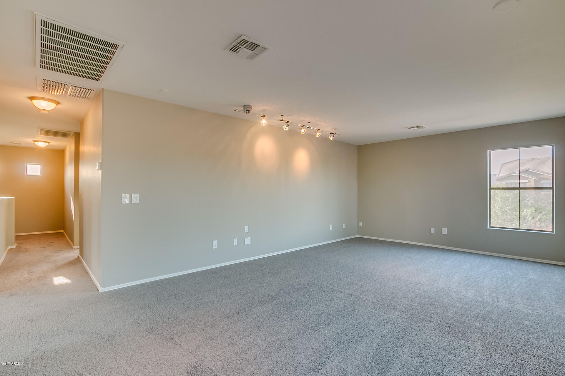 1534 West Alta Vista Road Phoenix, AZ 85041 - Photo 7 of 13 Alta-42