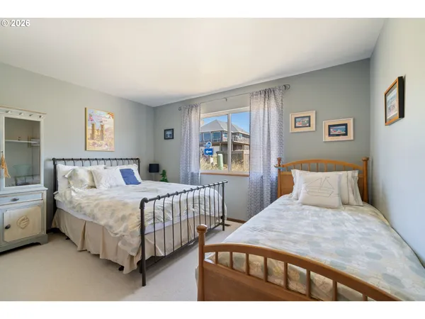$1,780,000 | 34650 Ocean Drive, Pacific City, OR 97135