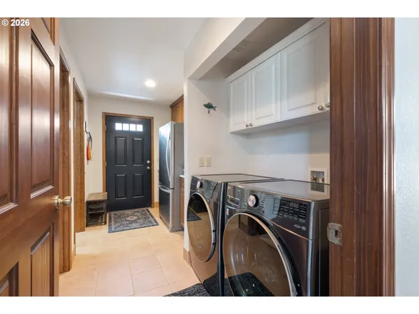 $1,780,000 | 34650 Ocean Drive, Pacific City, OR 97135