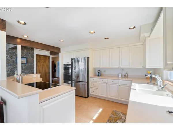 $1,780,000 | 34650 Ocean Drive, Pacific City, OR 97135