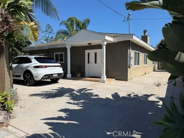 $1,150,000 | 395 Victoria Street, Costa Mesa, CA 92627