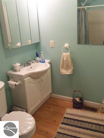 1468 West River Road Traverse City, MI 49696 - Photo 10 of 25 1739783-9.JPG