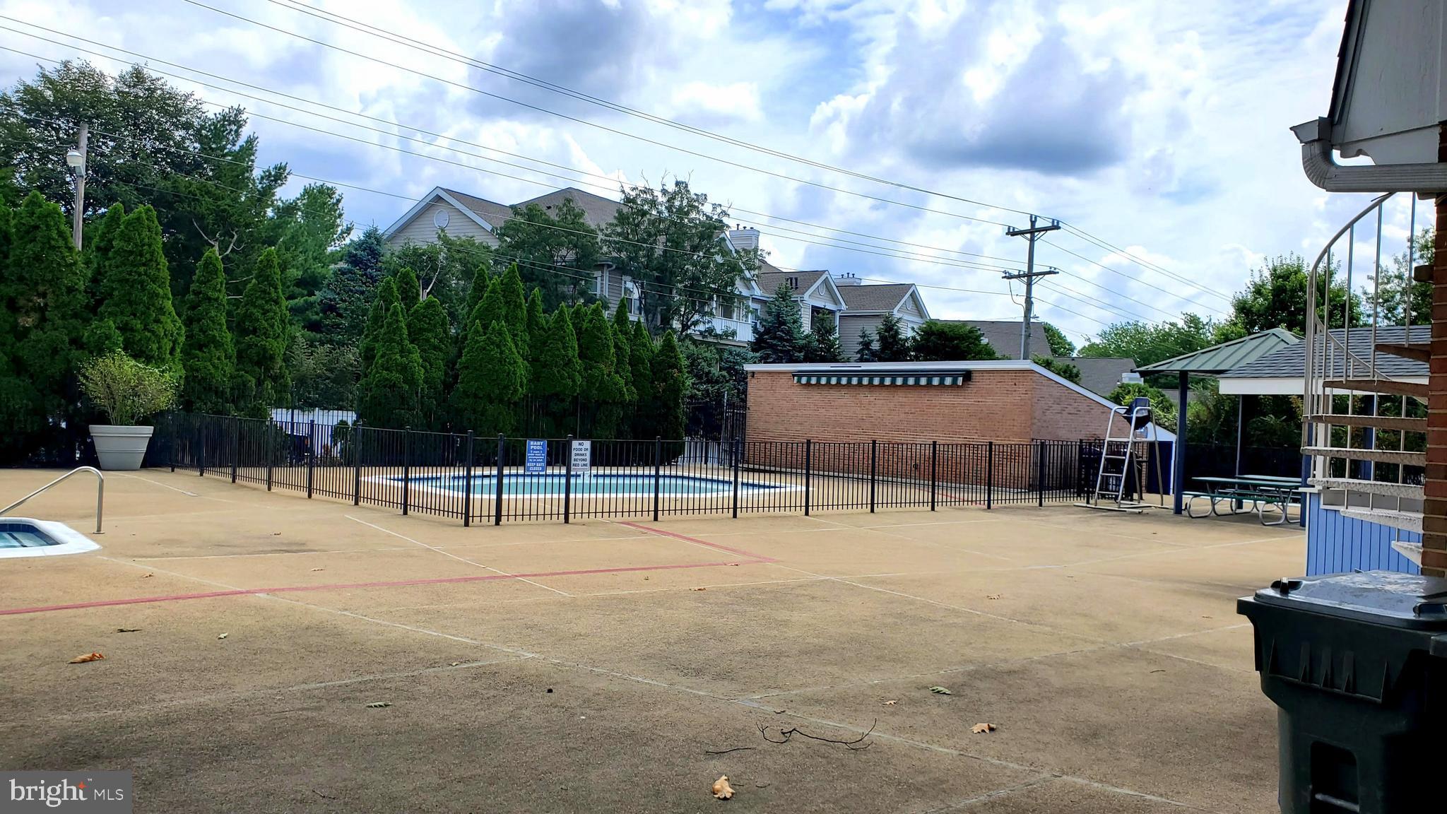 14524 Golden Oak Road Centreville, VA 20121 - Photo 34 of 39 Community Pool - Kiddy Pool