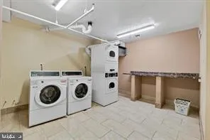 $3,200 | 1836 Metzerott Road, Unit 901, Hyattsville, MD 20783