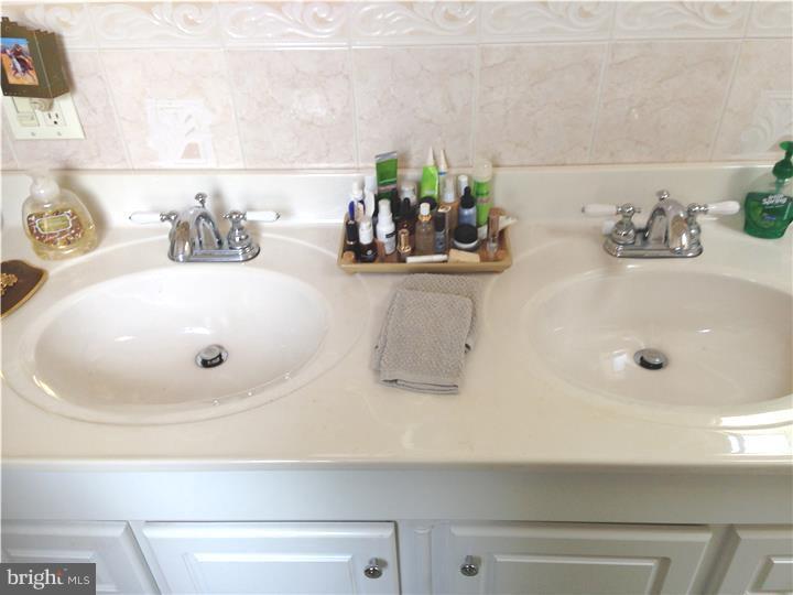 635 Tasker Street Philadelphia, PA 19148 - Photo 11 of 14 Gallery Image 11