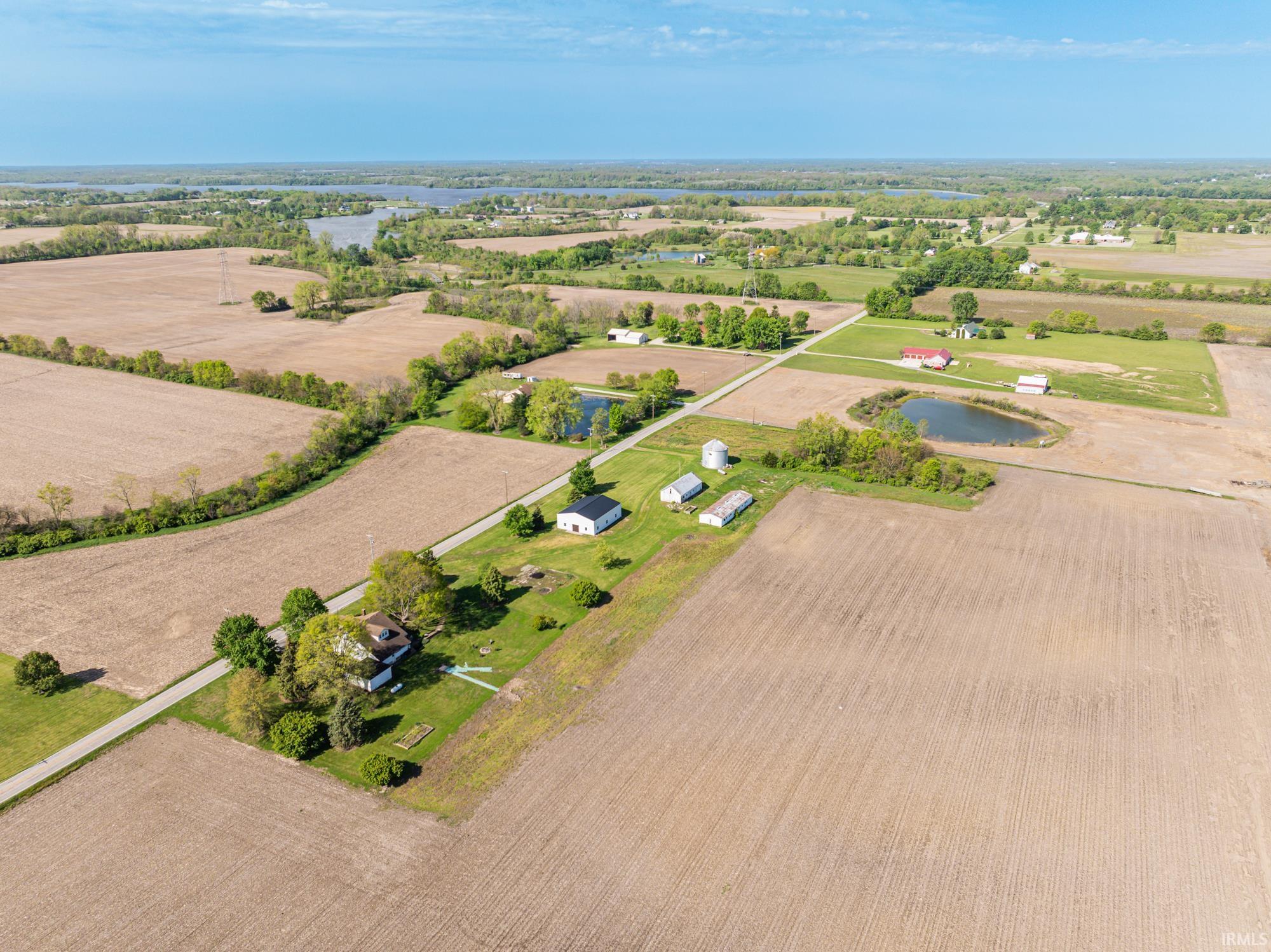 10660 East Windsor Road Selma, IN 47383 - Photo 2 of 27
