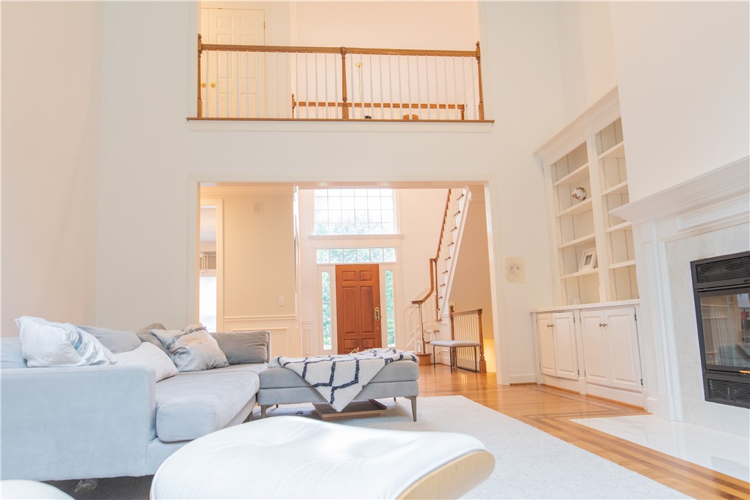 52 Meadow Cove Road Pittsford, NY 14534 - Photo 4 of 49