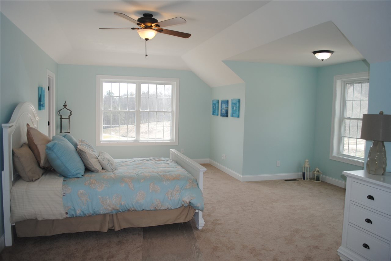 20 Beechwood Road Salem, NH 03079 - Photo 14 of 14 Gallery Image 14