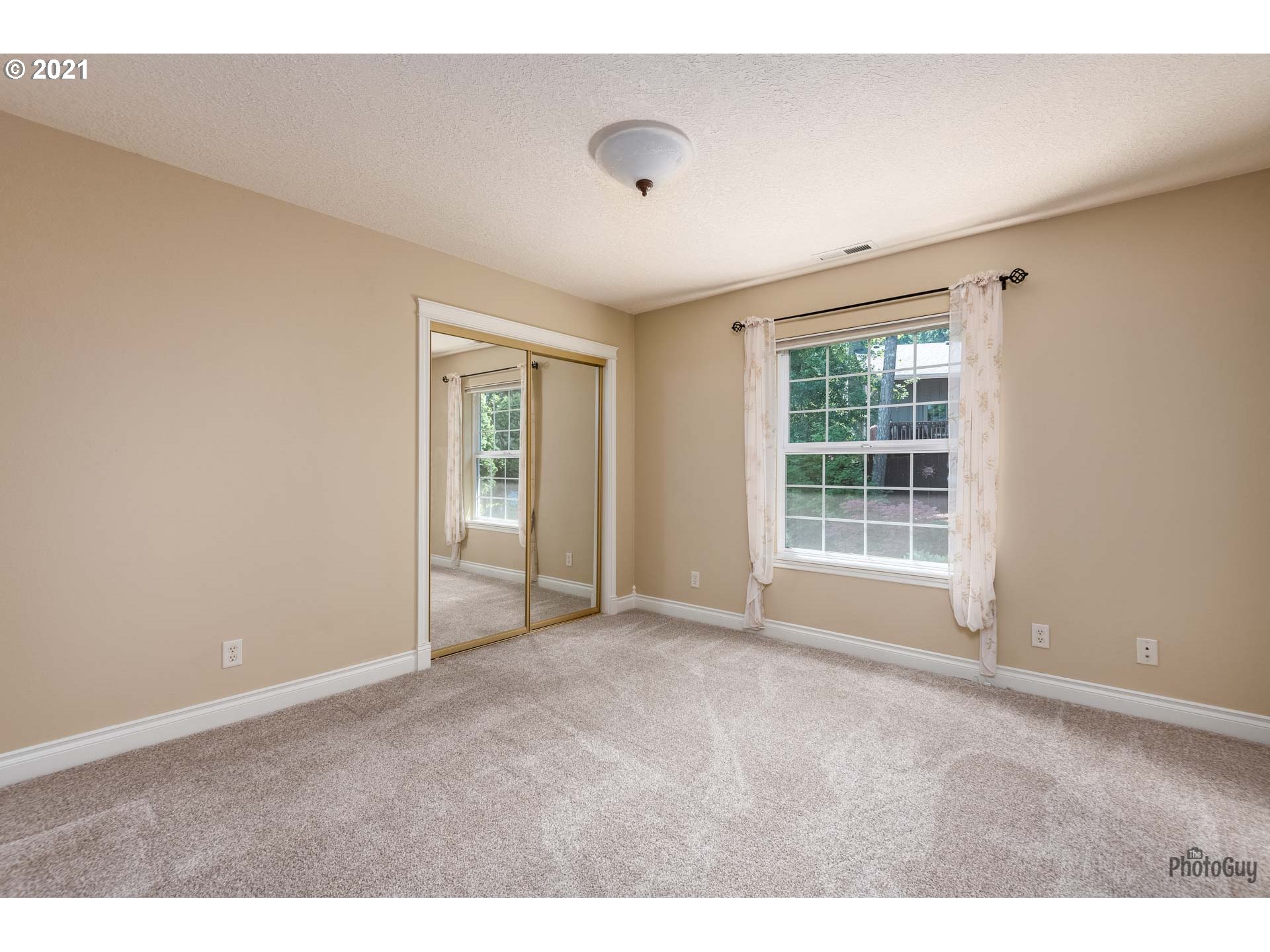 6935 Ivy Street Springfield, OR 97478 - Photo 22 of 32