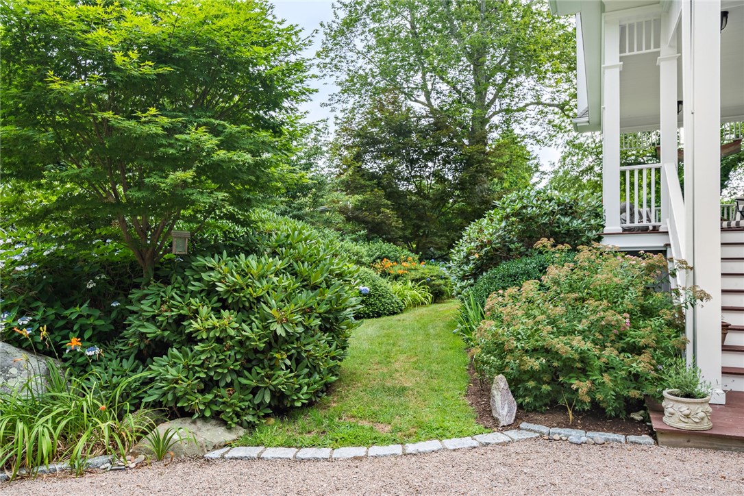 71 Wagner Road Westerly, RI 02891 - Photo 9 of 37
