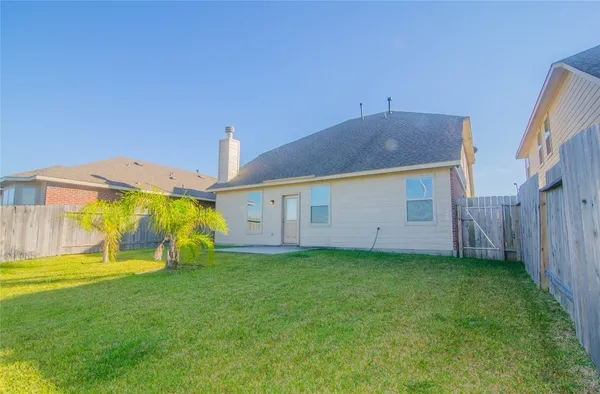 $2,300 | 15607 Granite Mountain Trail, Houston, TX 77049