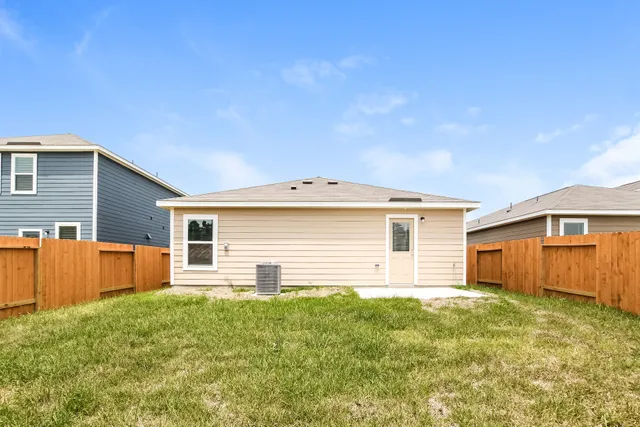 a front view of house with yard