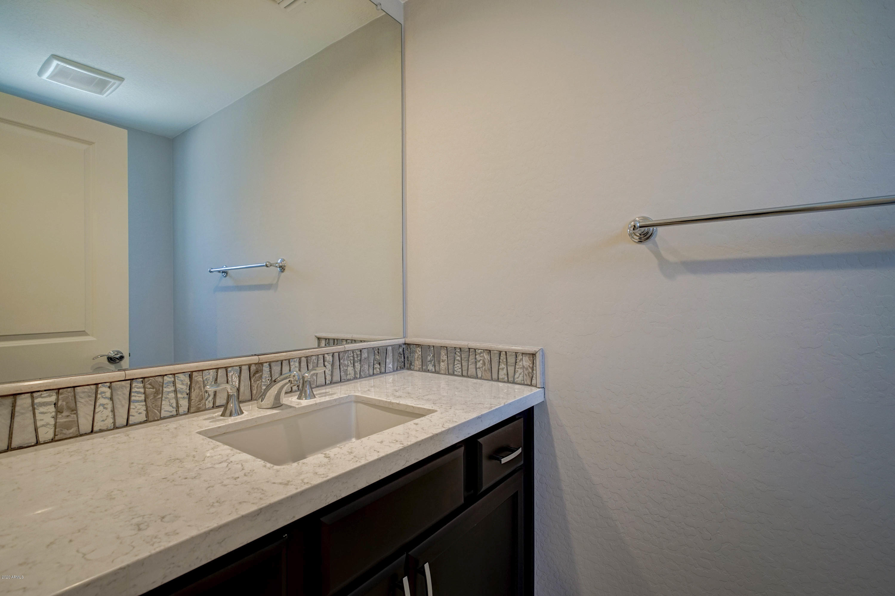 3935 East Rough Rider Road, Unit 1267 Phoenix, AZ 85050 - Photo 12 of 34 Powder Room